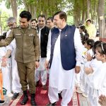 VC University of Sargodha Pro Dr Qasir Abbas and DPO Sargodha Touqeer Muhammad Naeem talking to the participants of The Kraty Academy University of Sargodha during the 79th Independence Day of Pakistan celebrations organized by Sports Department University of Sargodha