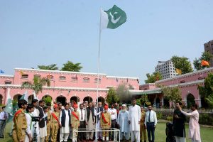 Chief Executive Officer of the District Education Authority Faisalabad Rao Abdul Karim unfurled the national flag during a ceremony organized in Govt M C Higher Secondary School Kotwali Road to celebrate Independence Day