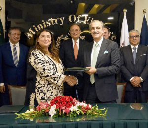 Signing ceremony of the Project Agreement for Pakistan's first Diversified Payment Rights (DPR) Programme between IFC and Bank Alfalah Limited (BAFL), marking a significant milestone, in the presence of Federal Minister for Finance and Revenue, Senator Muhammad Aurangzeb, at Finance Division.