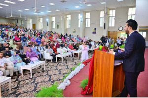 Parliamentary Secretary Information & Broadcasting Barrister Danyal Chaudhry addressing students and faculty at Waqar-un-Nisa College, Rawalpindi, on Youm-e-Istehsaal.