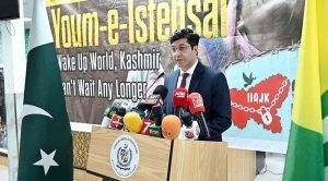 H.E. Hussain Muhammad, Consul General of Pakistan in Dubai, addresses the participants during the Youm-e-Istehsal-e-Kashmir ceremony held at the Consulate General of Pakistan.