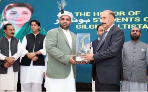 Punjab Education Minister Sikandar Hayat addresses a ceremony of distribution cheques under the “Chief Minister Honhaar Scholarship” programme at Karakoram International University