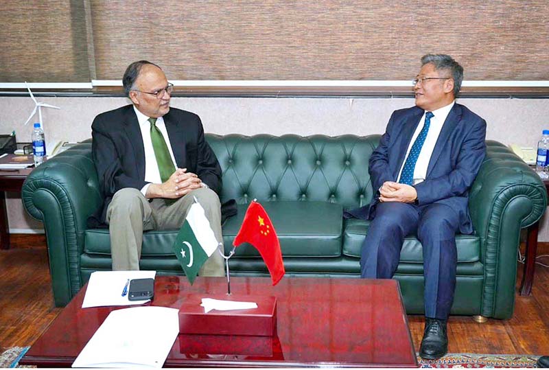 Federal Minister for Planning, Development and Special Initiatives Prof. Ahsan Iqbal in a meeting with Sun Dongsheng, Senior Advisor, Economic Affairs Press, People’s Republic of China