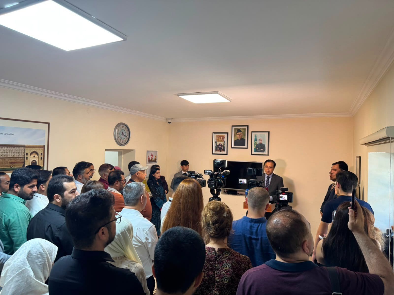 Pakistani missions worldwide observe Youm-e-Istehsal-e-Kashmir, reiterate support for Kashmiris' right to self-determination