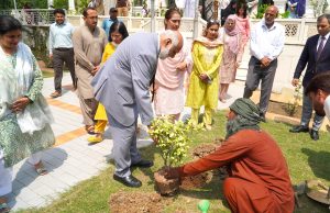 Chairman HEC inaugurates Rs.100 mln solarization project at Fatima Jinnah Women University