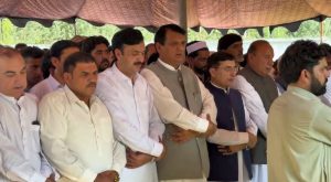 Amir Muqam attends funeral prayer of Barrister Gohar’s mother in Buner