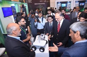 Federal Minister for Planning, Development & Special Initiatives, Prof. Ahsan Iqbal addressing the Launch Ceremony of Quantum Valley Pakistan “Shaping Pakistan’s Innovation & Technology Future” at Pak-China Friendship Centre.