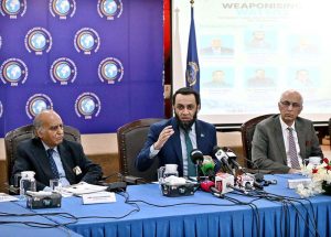 Federal Minister for Information and Broadcasting Attaullah Tarar addressing during launching ceremony of special report titled: “Weaponising Waters: Historical, Legal and Strategic Dimensions of IWT Suspension” at ISSI