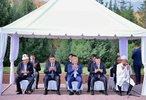 Prime Minister Muhammad Shehbaz Sharif offers fatiha at the Mausoleum of Chingiz Aitmov.