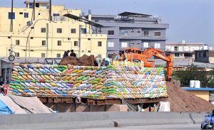 Heavy machinery and construction crews are working on the rehabilitation, expansion and dualization of the eastern service road along the Islamabad Expressway as part of a Capital Development Authority (CDA) project to upgrade the 9-kilometre stretch from Faizabad Interchange to Gulberg Greens into a six-lane carriageway.