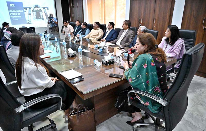 Acting Managing Director Associated Press of Pakistan, Sabeen Usman Khattak briefs Ms. Wang Gaofei, Deputy Director, International Communication Department, China News Service (CNS) about the professional working and news services of the news agency, at the APP Headquarters