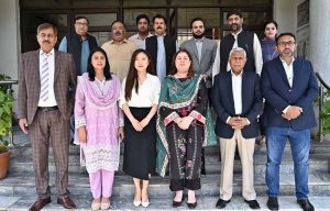 Ms. Wang Gaofei, Deputy Director, International Communication Department, China News Service (CNS) in a group photograph with Acting Managing Director Associated Press of Pakistan, Sabeen Usman Khattak and senior officials, during her visit to APP Headquarters