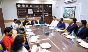 Federal Minister for Board of Investment Qaiser Ahmed Sheikh in a meeting with Karachi Press Club President Fazil Jamili and Secretary Aslam Khan and others at Karachi Press Club on Saturday