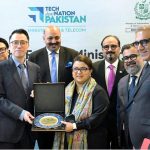 Federal Minister for IT & Telecommunication Ms. Shaza Fatima Khawaja during her visit to Huawei's Global Service Center