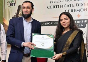 Federal Minister for Information and Broadcasting Attaullah Tarar presents certificates to participants of RJ and broadcasting internship training program 2026 at Radio Pakistan