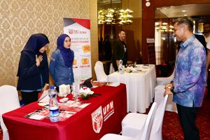Consul General of Malaysia in Karachi Mohd Younus Ibrahim visiting stalls established in 'The Study in Malaysia Education Fair Pakistan 2026" at a local hotel