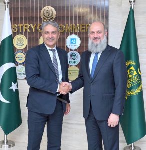Federal Minister for Commerce Jam Kamal Khan shaking hands with Tarik Ali Khan, High Commissioner of Canada to Pakistan, during his visit to the Ministry of Commerce in the federal capital.