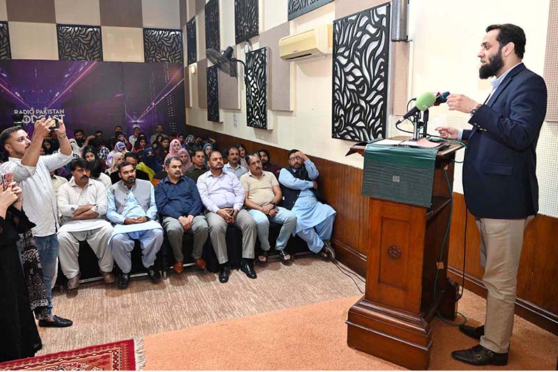 Federal Minister for Information and Broadcasting Attaullah Tarar addresses the RJ and Broadcasting Internship Training Programme 2026 at Radio Pakistan