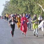 Participants run during a World Peace Day Marathon organized at Mazar-e-Quaid, Karachi, under the auspices of Pakistan Peace Ambassador Aurangzeb Sultan and Shamim Mumtaz Sports Academy, in collaboration with Deputy Commissioner Karachi East Nasrullah Abbasi and Assistant Commissioner Karachi East Mohammad Nawaz Ghamro