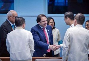 Leader of delegation of senate of Pakistan Senator Abdul Qadir being welcomed by president of the senate of Philippines while witnessing the proceedings of the house