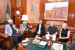 Governor Sindh Syed Mohammad Nahal Hashmi is meeting with Austria's Honorary Consul General Dr. Hussain Islam at the Governor House. Austrian artists Robert Pawlik and Ms. Michaela Rabitsch are also present at the meeting