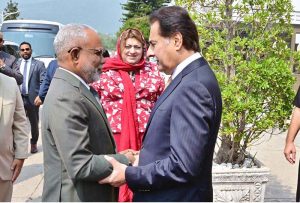 Speaker National Assembly Sardar Ayaz Sadiq receiving Speaker of the People's Majlis of Maldives Mr. Abdul Raheem Abdulla on his arrival at Parliament House