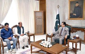 Acting President Syed Yousuf Raza Gilani in a meeting with Dr Kaleem Zaidi and Syed Sajjad Bukhari, Resident Editor, Khabrain Multan, at Aiwan-e-Sadr.