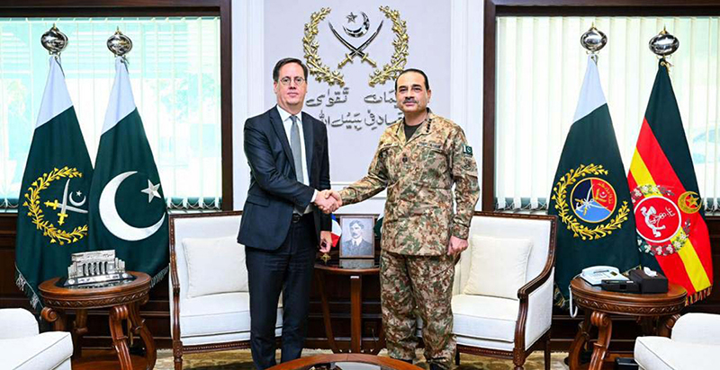 Secretary General for Defence and National Security (SGDSN) of France, Nicolas Roche, accompanied by Ambassador of France to Pakistan, Jean-Noël Poirier, call on Field Marshal Syed Asim Munir, NI (M), HJ, Chief of Army Staff & Chief of Defence Forces (COAS & CDF), at General Headquarters (GHQ)