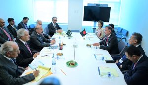 Prime Minister Muhammad Shehbaz Sharif meets Prime Minister of the People's Republic of Bangladesh, Mr.Tarique Rahman.
