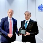 CEO of the London Stock Exchange, David Schwimmer, presenting a memento commemorating Pakistan's US$ 3 billion dual-tranche sovereign Eurobond listing at the London Stock Exchange to Prime Minister Shehbaz Sharif