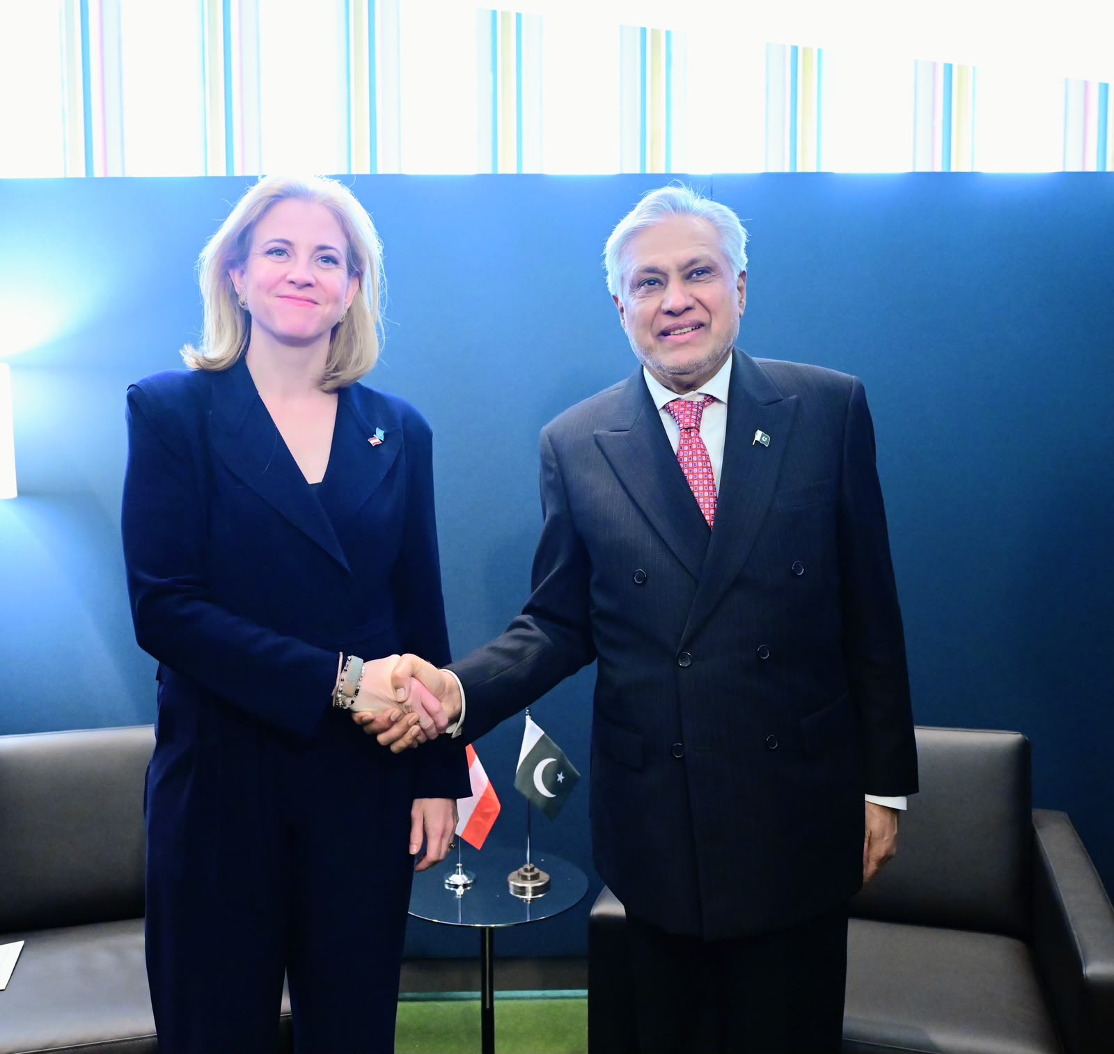 Pakistan, Greece Vow to Strengthen Bilateral Trade, Investment Ties