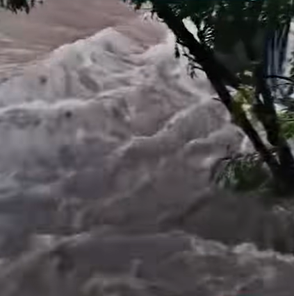 Heavy rain hits Islamabad; E-11, Ghouri Town