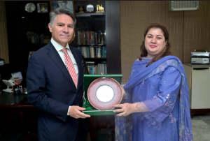 Portuguese Ambassador visits APP headquarters, discusses media cooperation