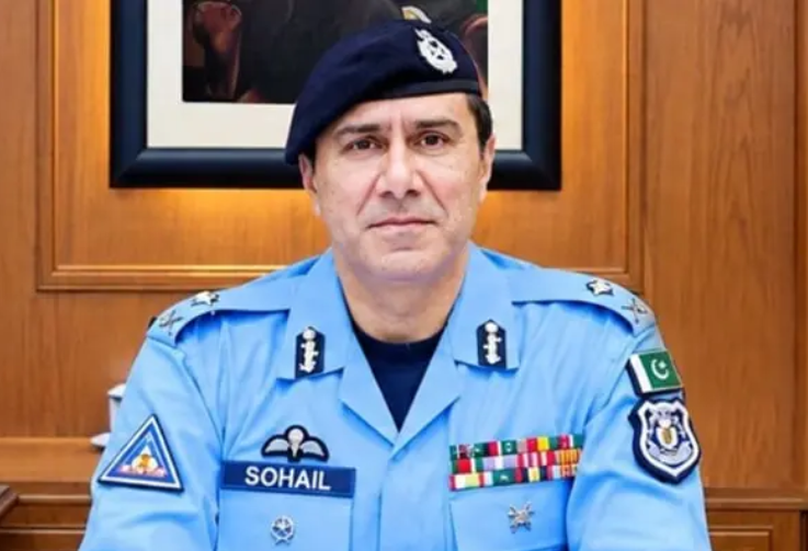 Islamabad police chief visits duty points, praises officers' security work