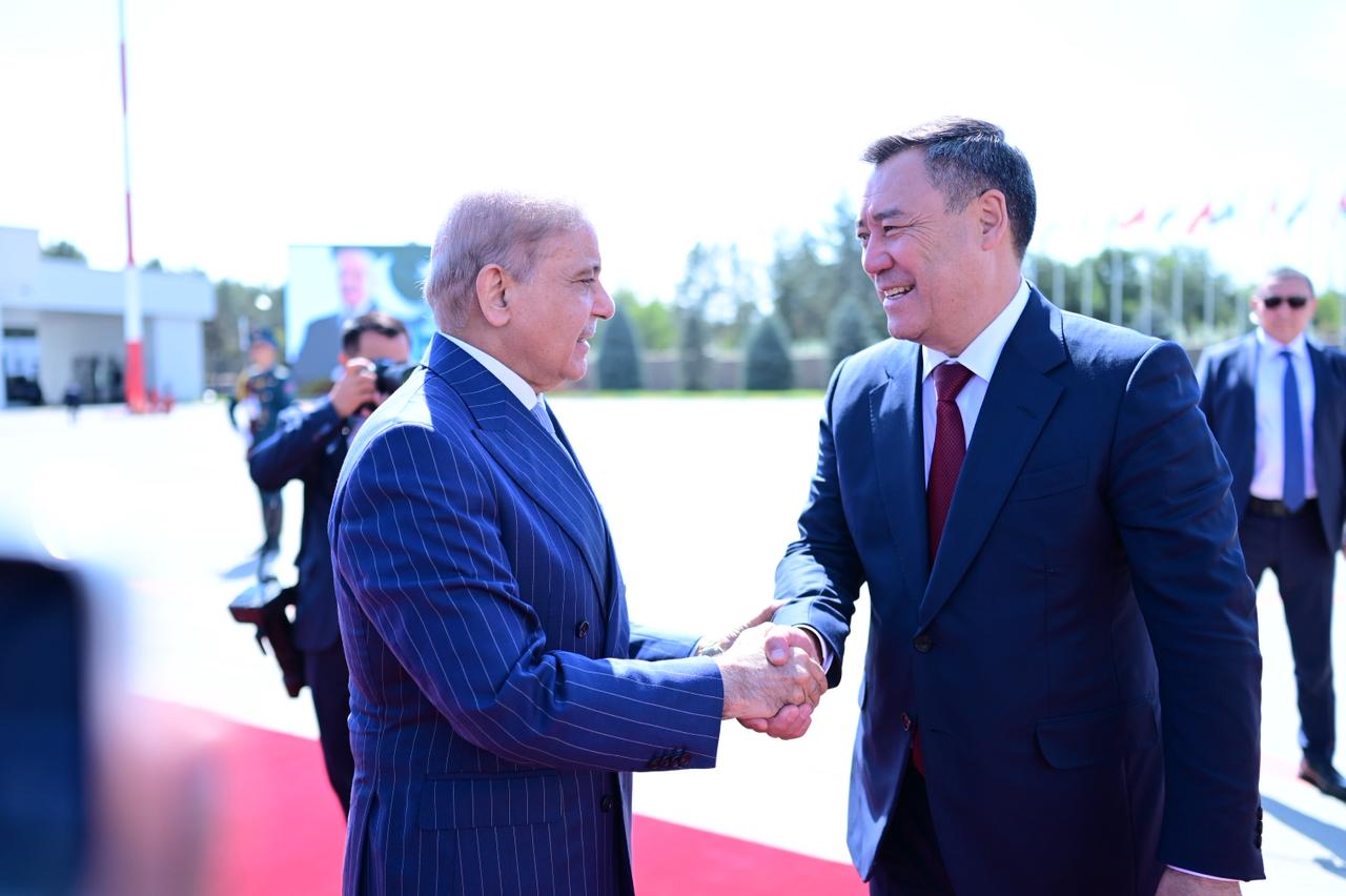 PM departs to Pakistan after concluding his official visit to Kyrgyzstan