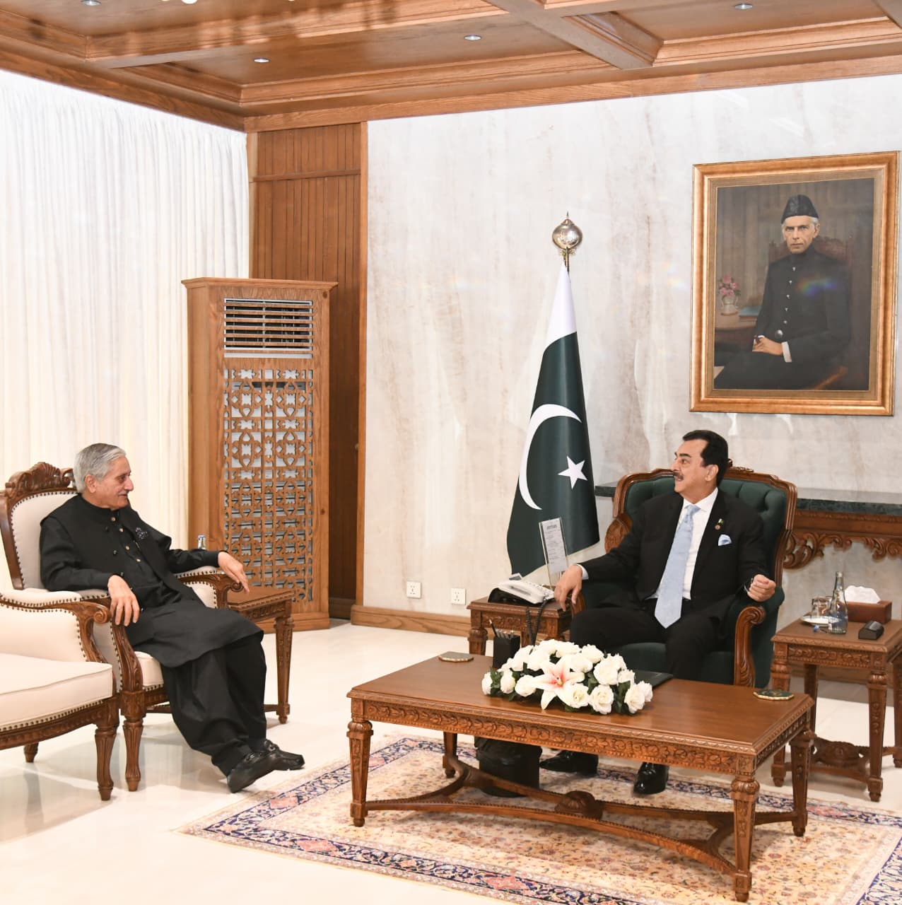 Political leaders, business community representatives call on Acting President