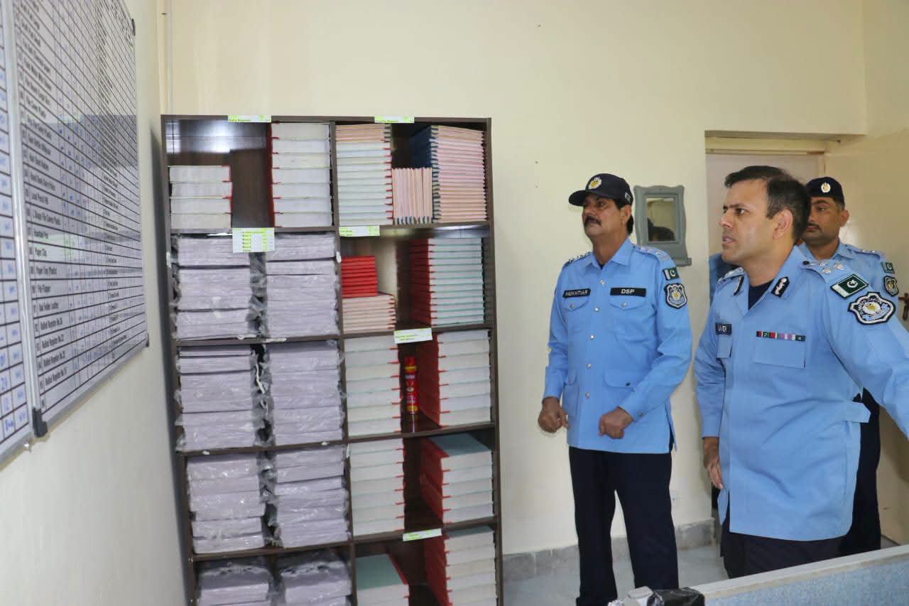 DIG Umar inspect record management