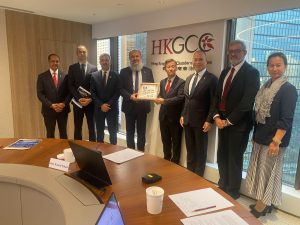Commerce Minister visits Hong Kong