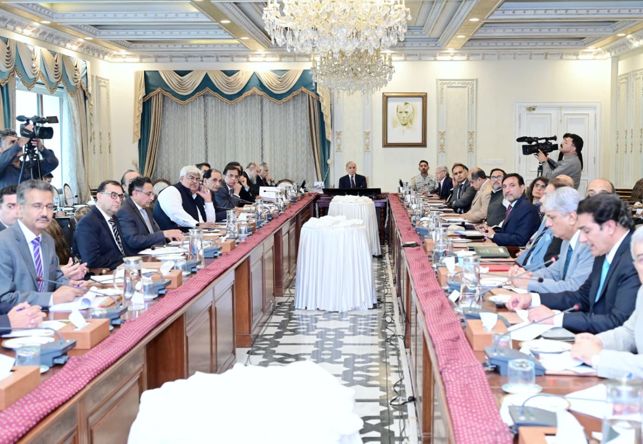 PM stresses measures to boost exports, accelerate economic growth
