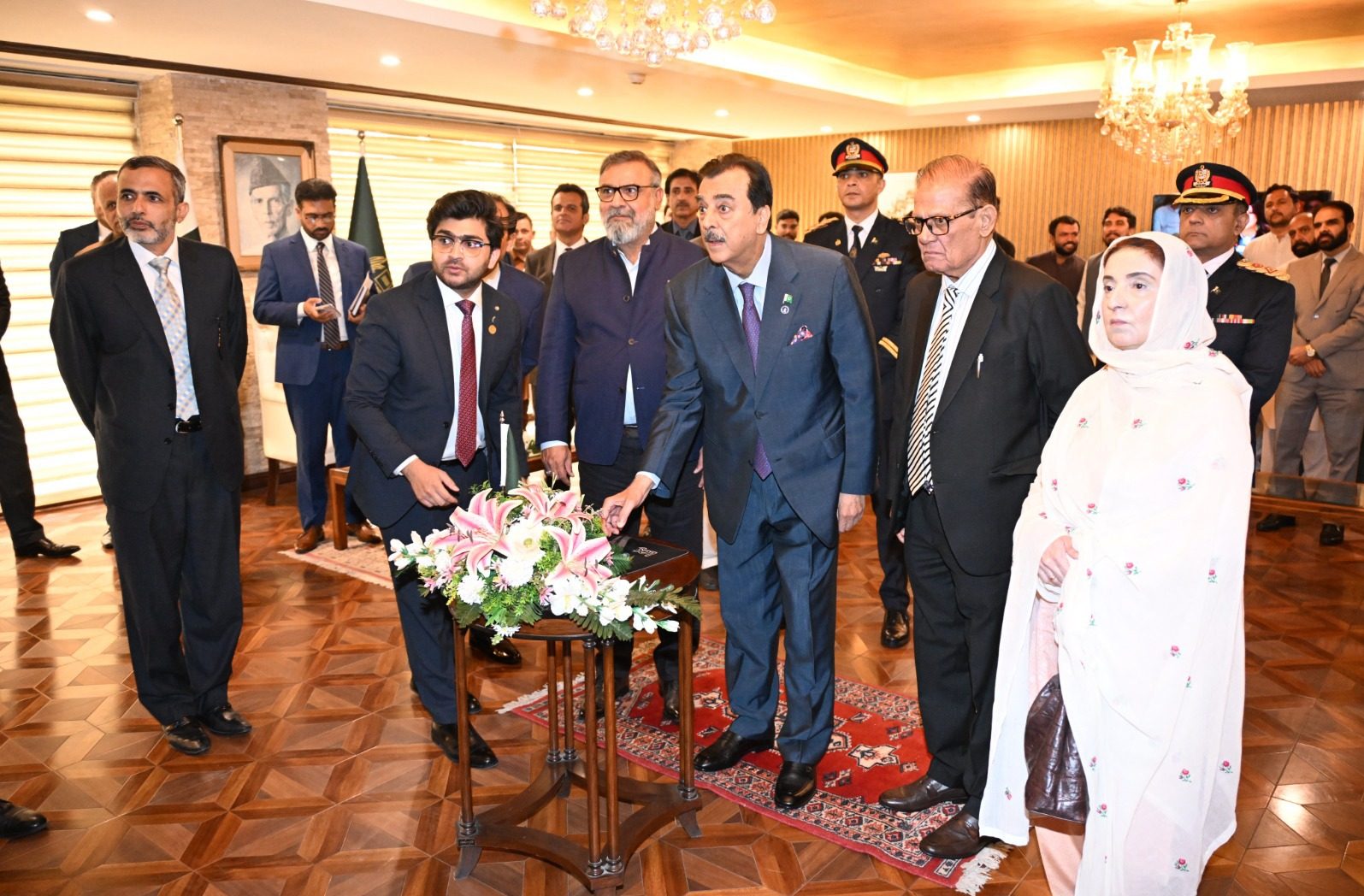 Gilani inaugurates balloting for hajj facility