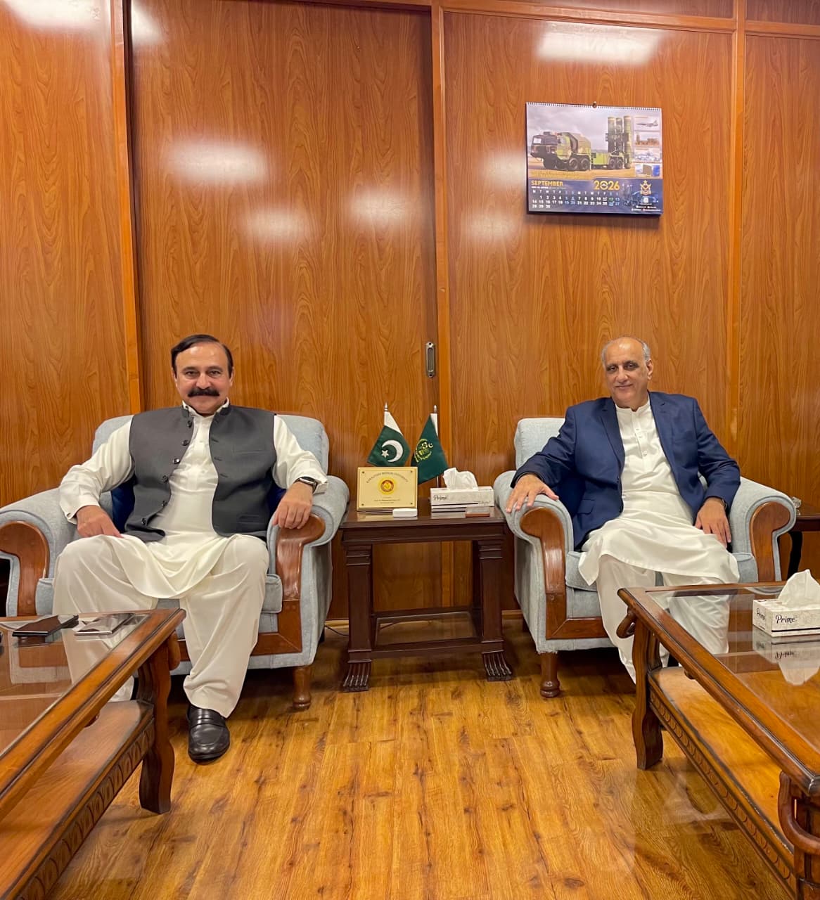 Najeeb Naqi Khan meets Dr. Tariq Fazal