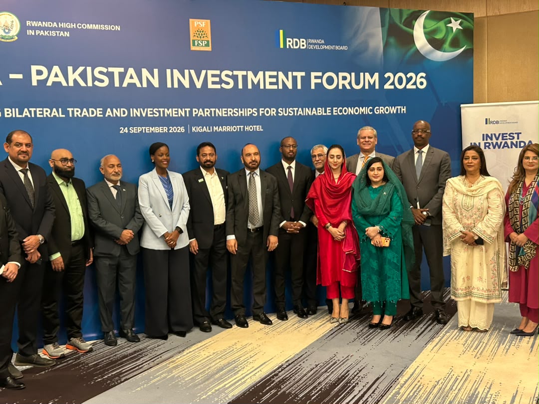 High Commissioner Saleem attends session with alumni of Pakistani universities in Ottawa
