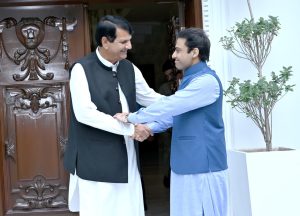 Amir Muqam, Hamza Shahbaz discuss political situation, development in KP