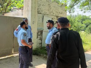 SSP Qazi reviews Churches security, directs police to remain vigilant