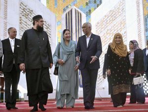 President of the Republic of Maldives Dr. Mohamed Muizzu and First Lady Madam Sajidha Mohamed visit the Faisal Mosque