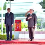 President of the Maldives H.E. Muhammad Muizzu receives guard of honor at the Prime Minister's House