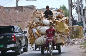 An overloaded motorcycle loader rickshaw on the way may cause a mishap and needs the attention of the concerned authorities.