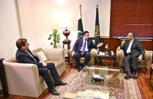 Minister of State/Special Assistant to the Prime Minister on Digital Media, Fahd Haroon meeting with Chairman K-Electric, Shaheryar Arshad Chishty at his office.