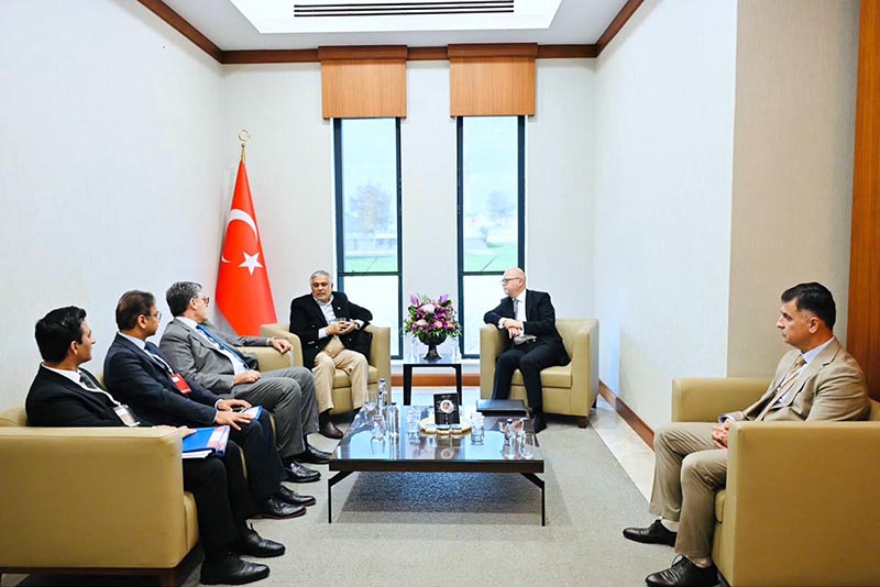 Deputy Prime Minister/Foreign Minister Senator Mohammad Ishaq Dar arriving in Istanbul, Türkiye, to participate in the R4 as well as the R4 + France, Germany, Italy and UK Ministerial Meeting