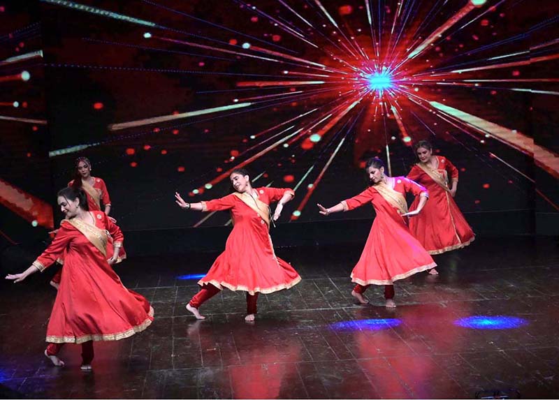Pakistani artists perform a classical dance during a special cultural programme hosted by the Pakistan National Council of the Arts (PNCA) in honor of the visiting Bangladesh cultural troupe